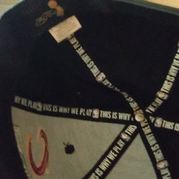 ADIDAS CAVS NBA CHAMPS SNAPBACK - Picture 3 of 4